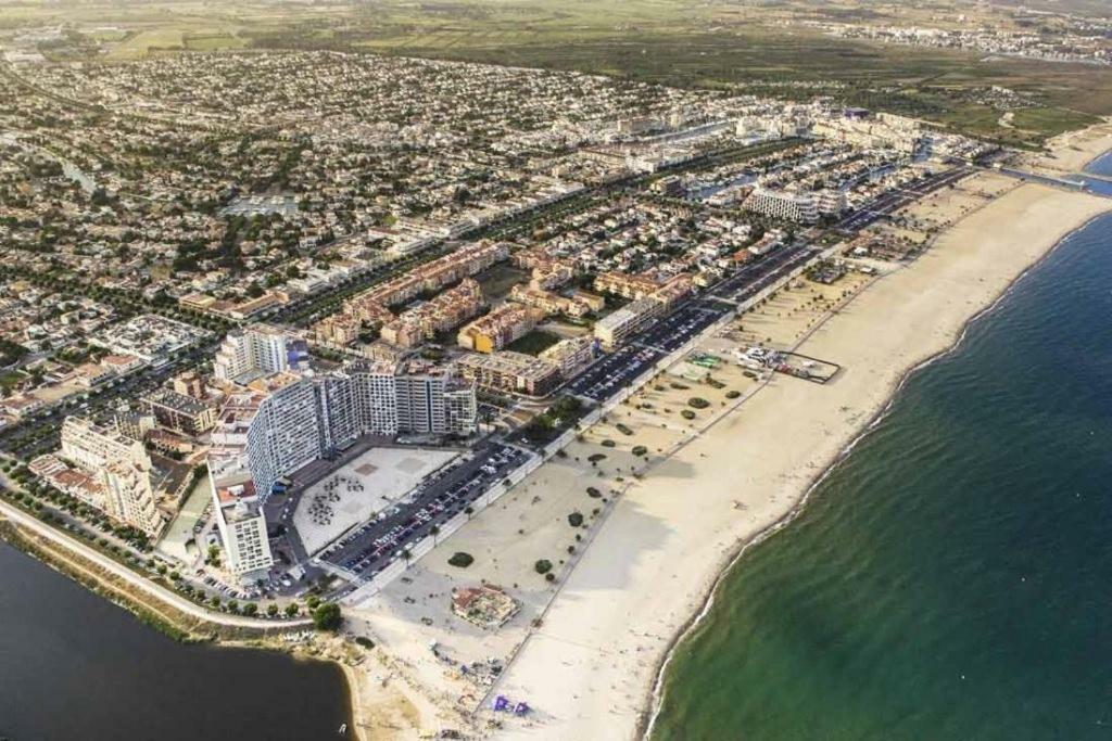 Holidays P14 Sea View Емпуриабрава Екстериор снимка