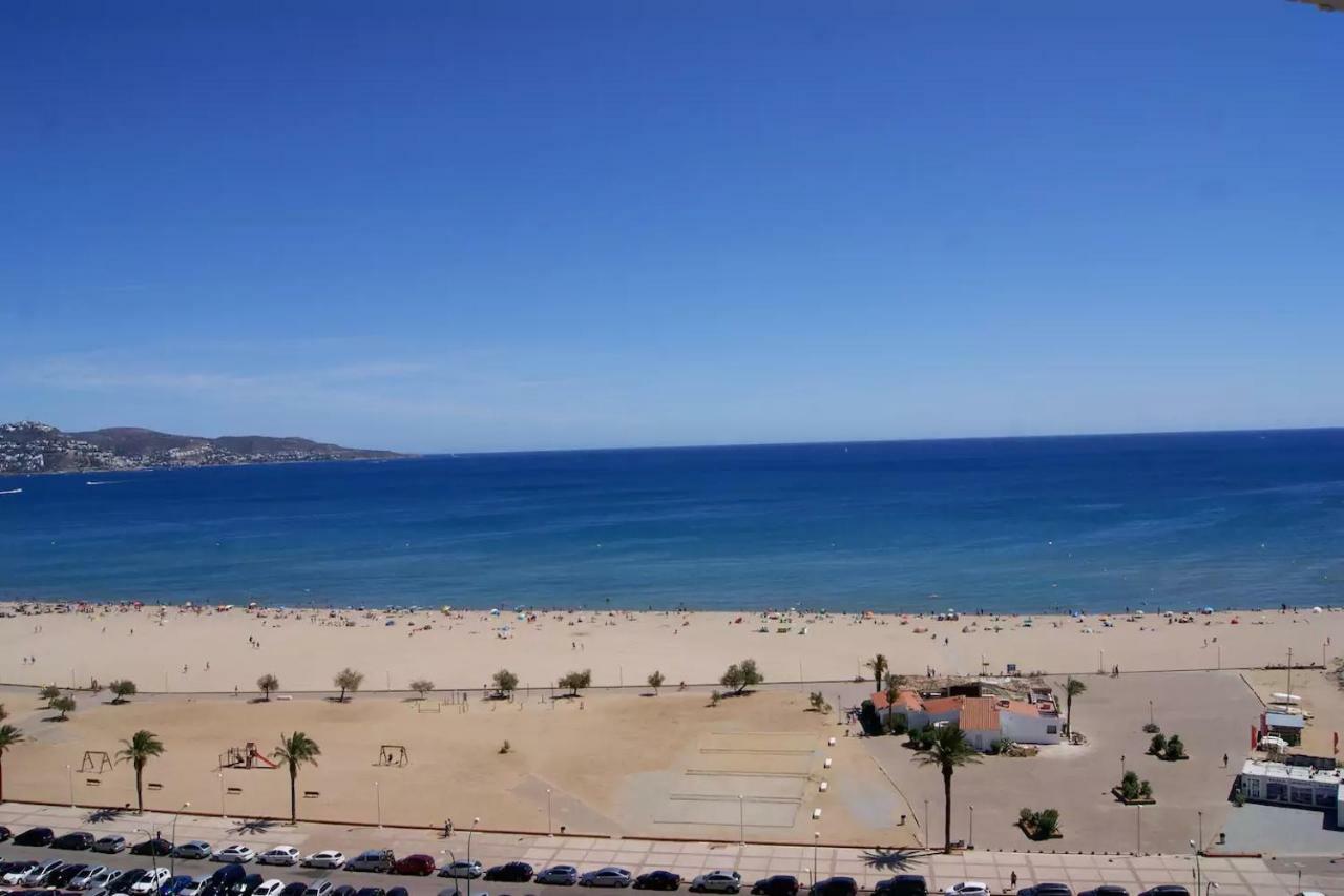 Holidays P14 Sea View Емпуриабрава Екстериор снимка