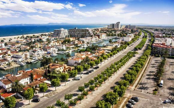 Holidays P14 Sea View Емпуриабрава Екстериор снимка