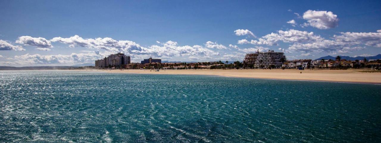 Holidays P14 Sea View Емпуриабрава Екстериор снимка